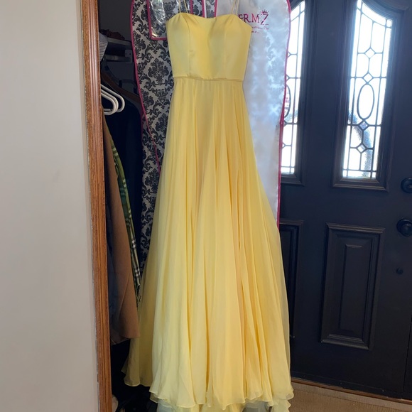 Sherri Hill Prom Dress - Picture 3 of 4